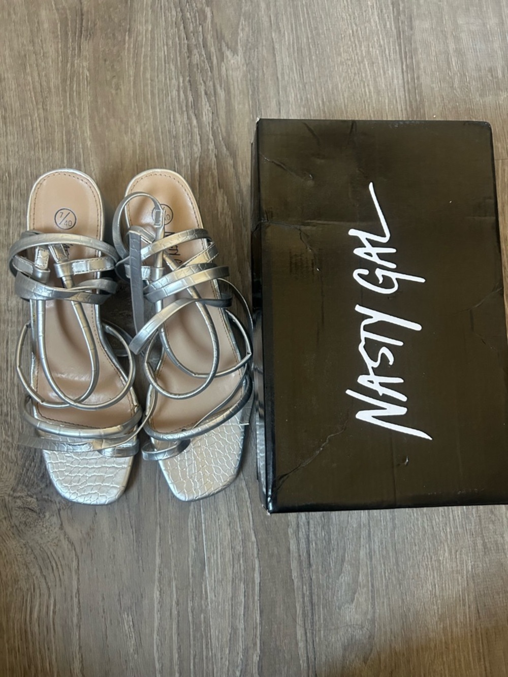 Nasty Gal  Women’s Metallic Silver Strappy Block Heel Sandals Size 40